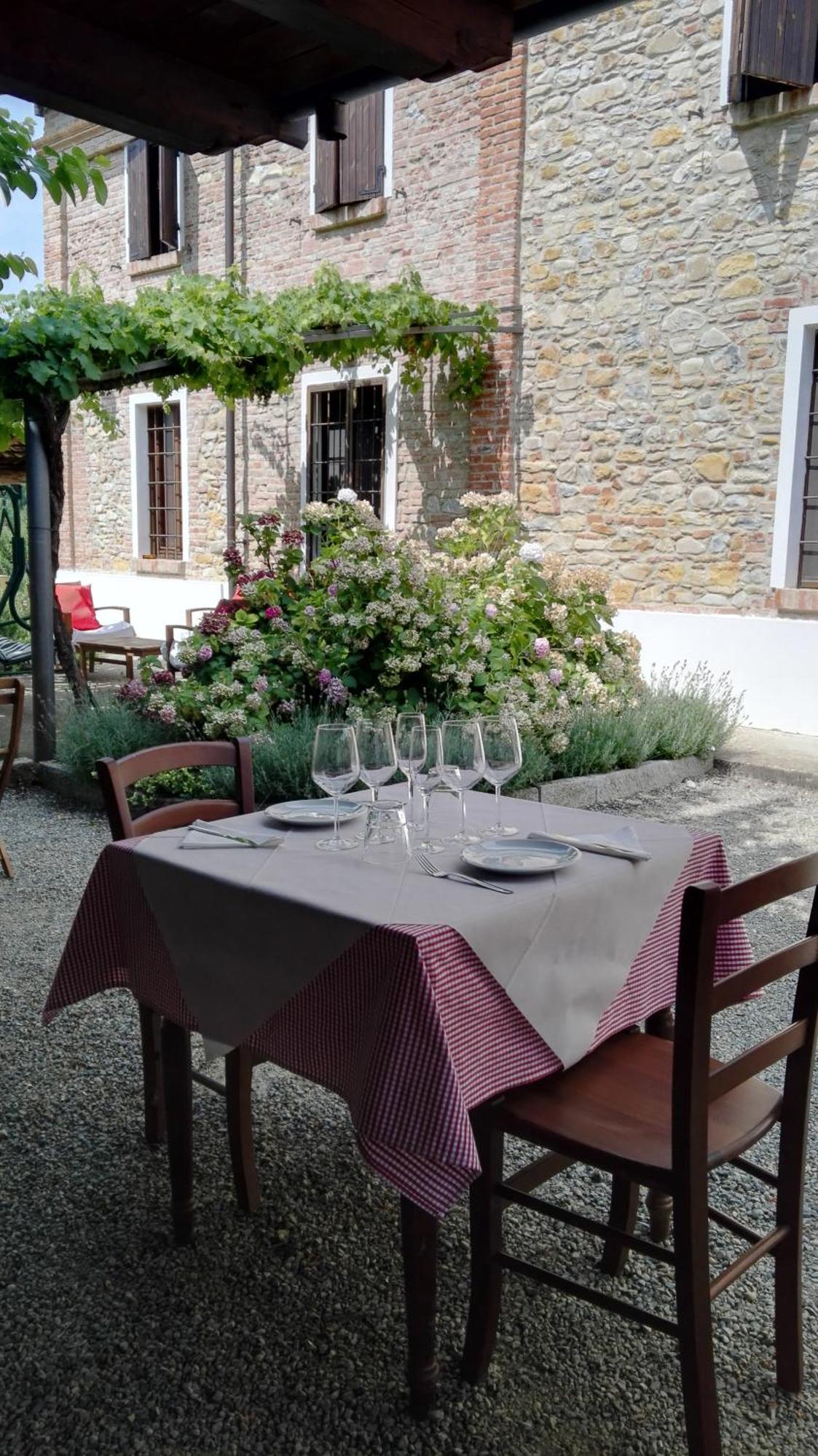 Agriturismo Casa Garello Salice Terme Eksteriør billede