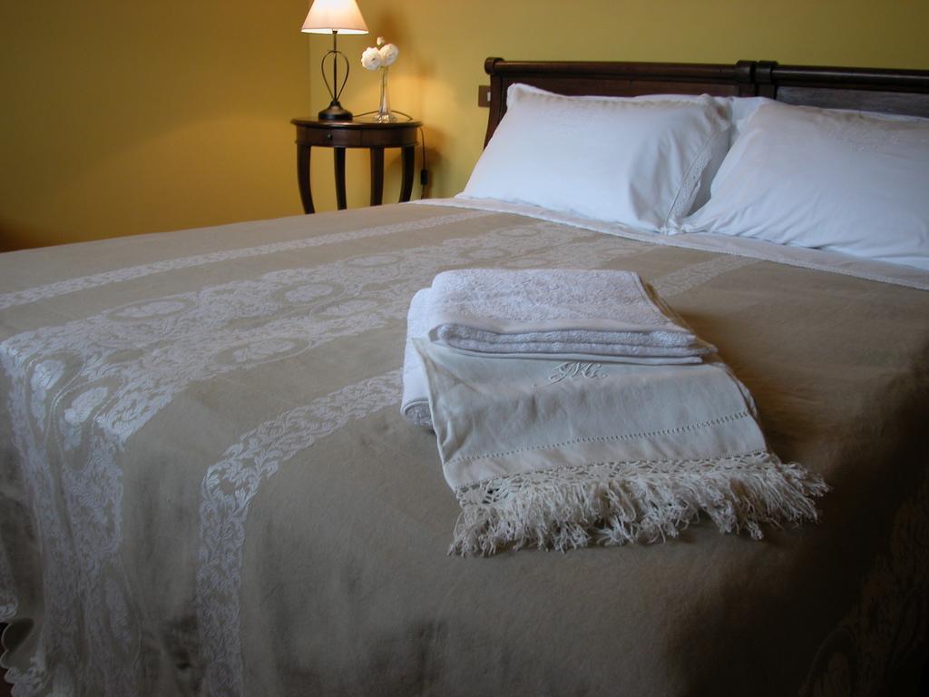 Agriturismo Casa Garello Salice Terme Værelse billede